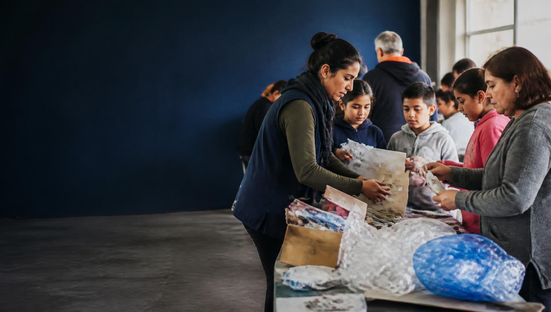 Actividad comunitaria de clasificación de materiales recuperables